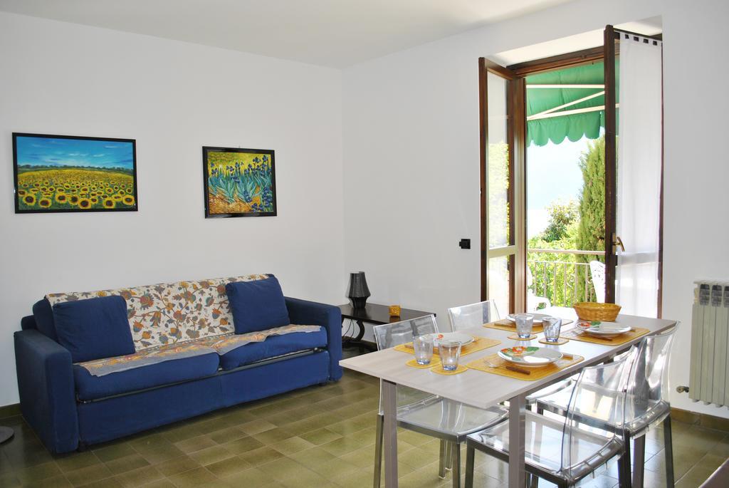 Residence White Beach Lierna Eksteriør bilde